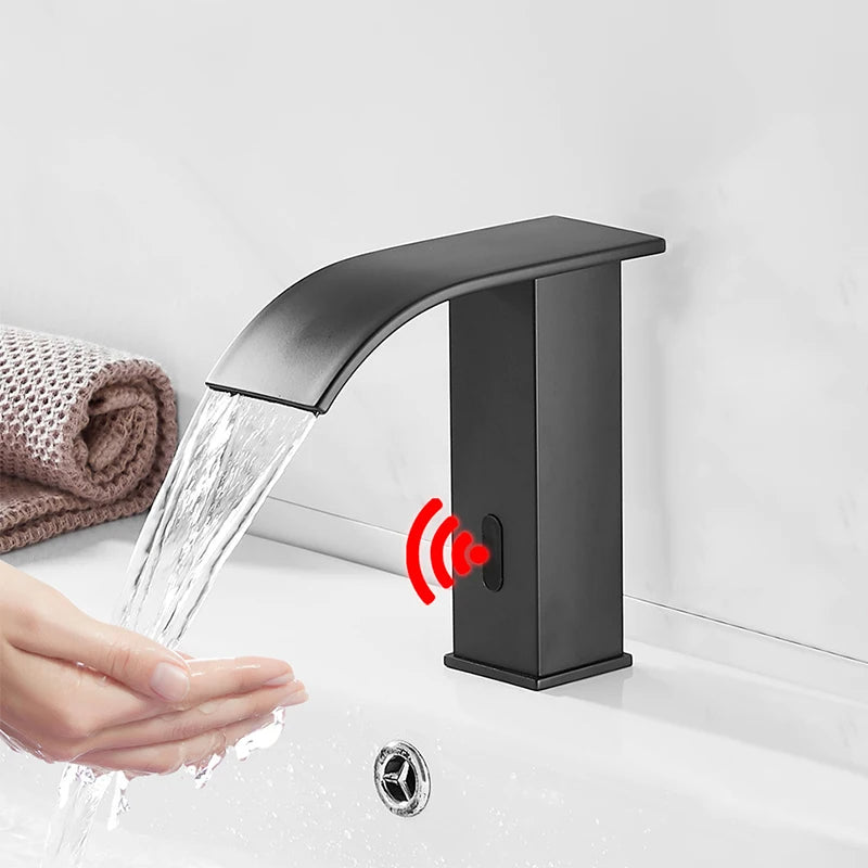 Torneira para Banheiro com Sensor Touch - Futura - Neohousi