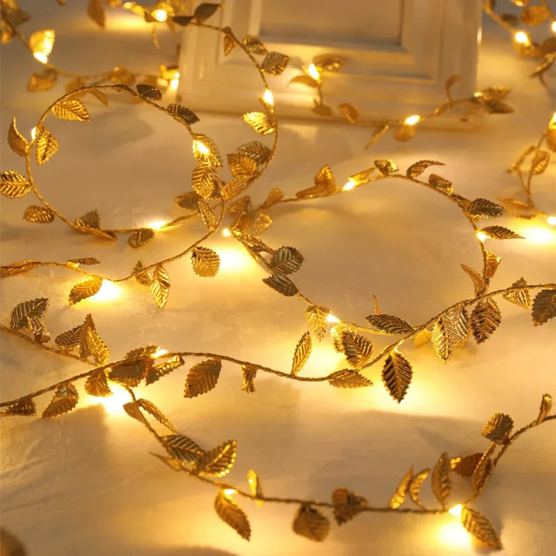 Cordão de Luzes Led Decorativo com Folhas Douradas - Neohousi