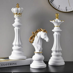 Estatueta Decorativa Peças de Xadrez em Resina - Neohousi